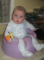 3 months in Bumbo.JPG