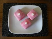 fondant fancies.jpg