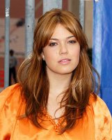 MandyMoore_cr_SaraDeBoer_400.jpg