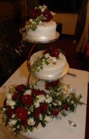 wedding cake flowers.JPG