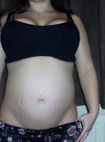 18 wks pregnant 002.jpg