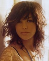 medium-styles-curly-hair-011.jpg
