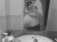 bump at 26 weeks.jpg