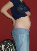 24 week v day bump.jpg