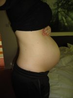 36 weeks pregnant belly.jpg