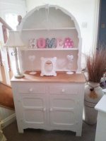 hutch dresser.jpg