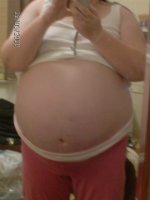 35 week bump front.JPG
