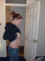 bump at 17wks.jpg