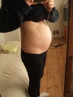 24 week +2 bump.jpg