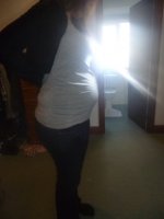 14.4.13 27 week bump pic (3).jpg