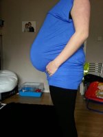 baby bump 35 weeks 5 days.jpg
