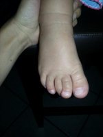 Ellas toes top.jpg