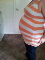 Bump @ 25 weeks.jpg